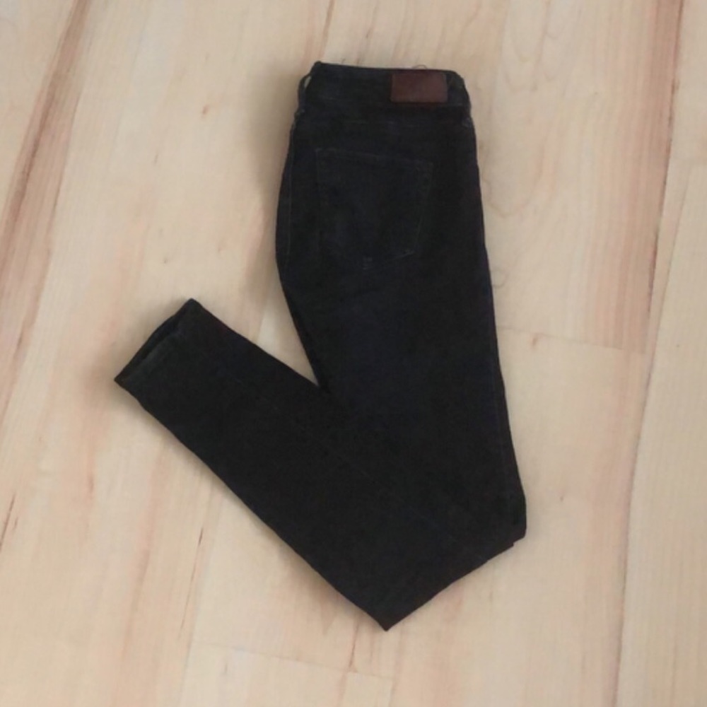 hollister low-rise black skinny jeans